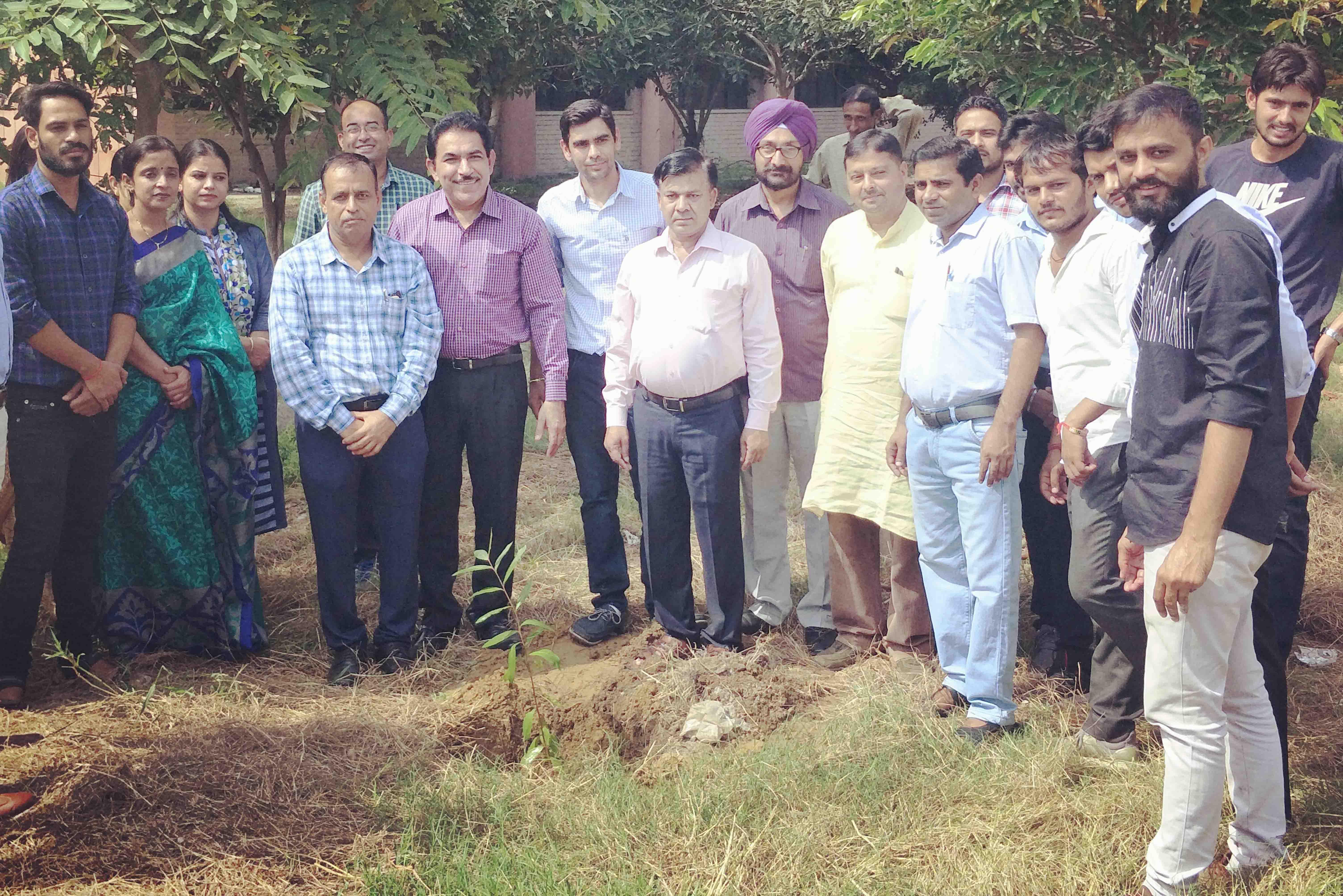 DDE MDU Extra Curriculars photo 1